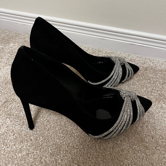Vince Camuto Heels - Picture 3 of 5